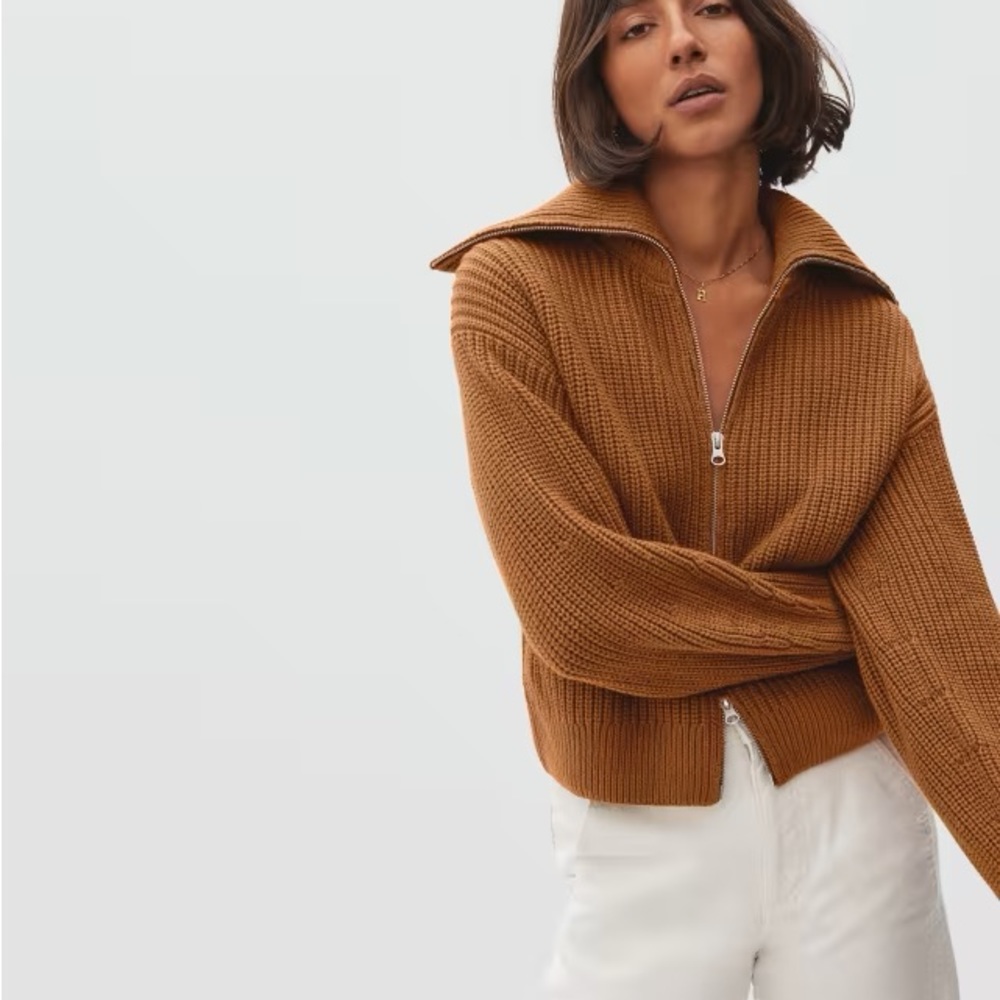 Everlane The Chunky Cardigan in toasted almond
